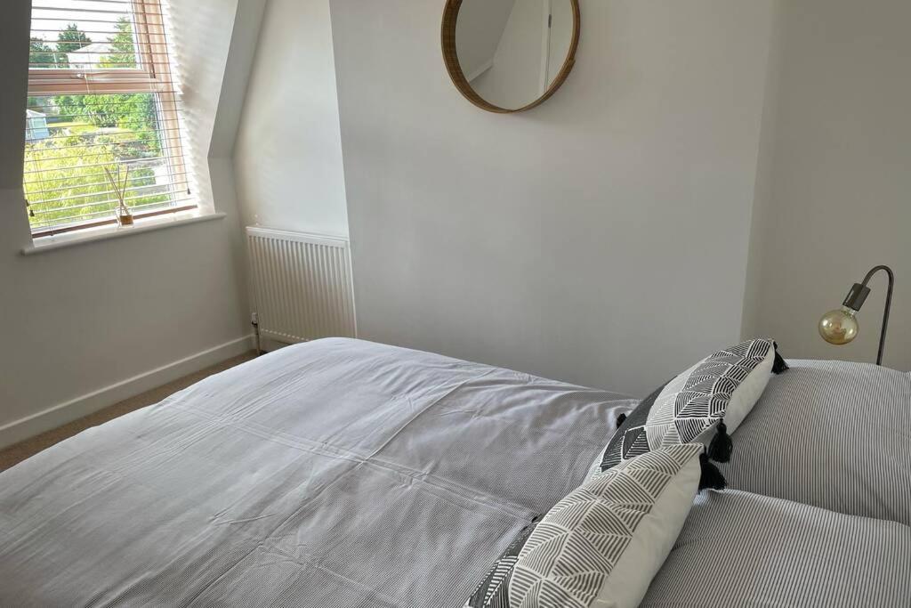 Apartment With Stunning Views Of Menai Strait. Menai Bridge Exteriér fotografie