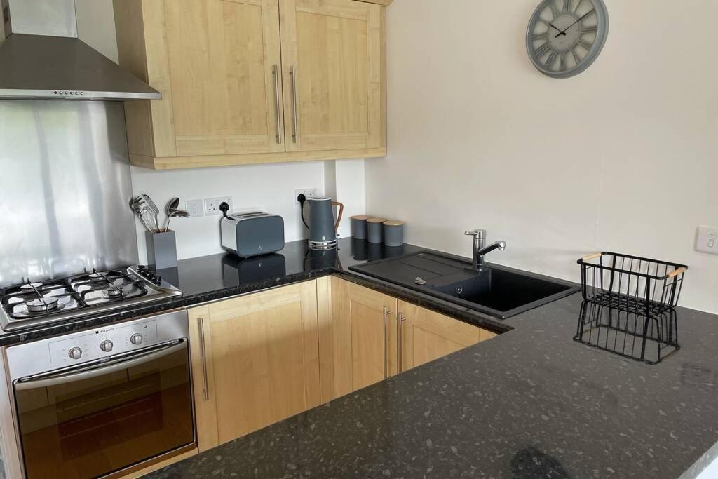 Apartment With Stunning Views Of Menai Strait. Menai Bridge Exteriér fotografie